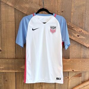 Nike 2016 USA home jersey